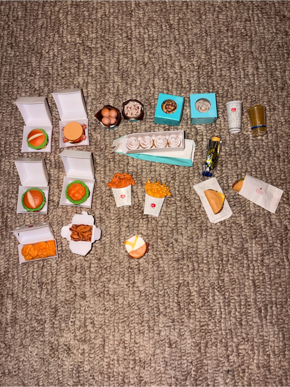 Mini Brands Foodie lot + extra mini items 🍕🥤